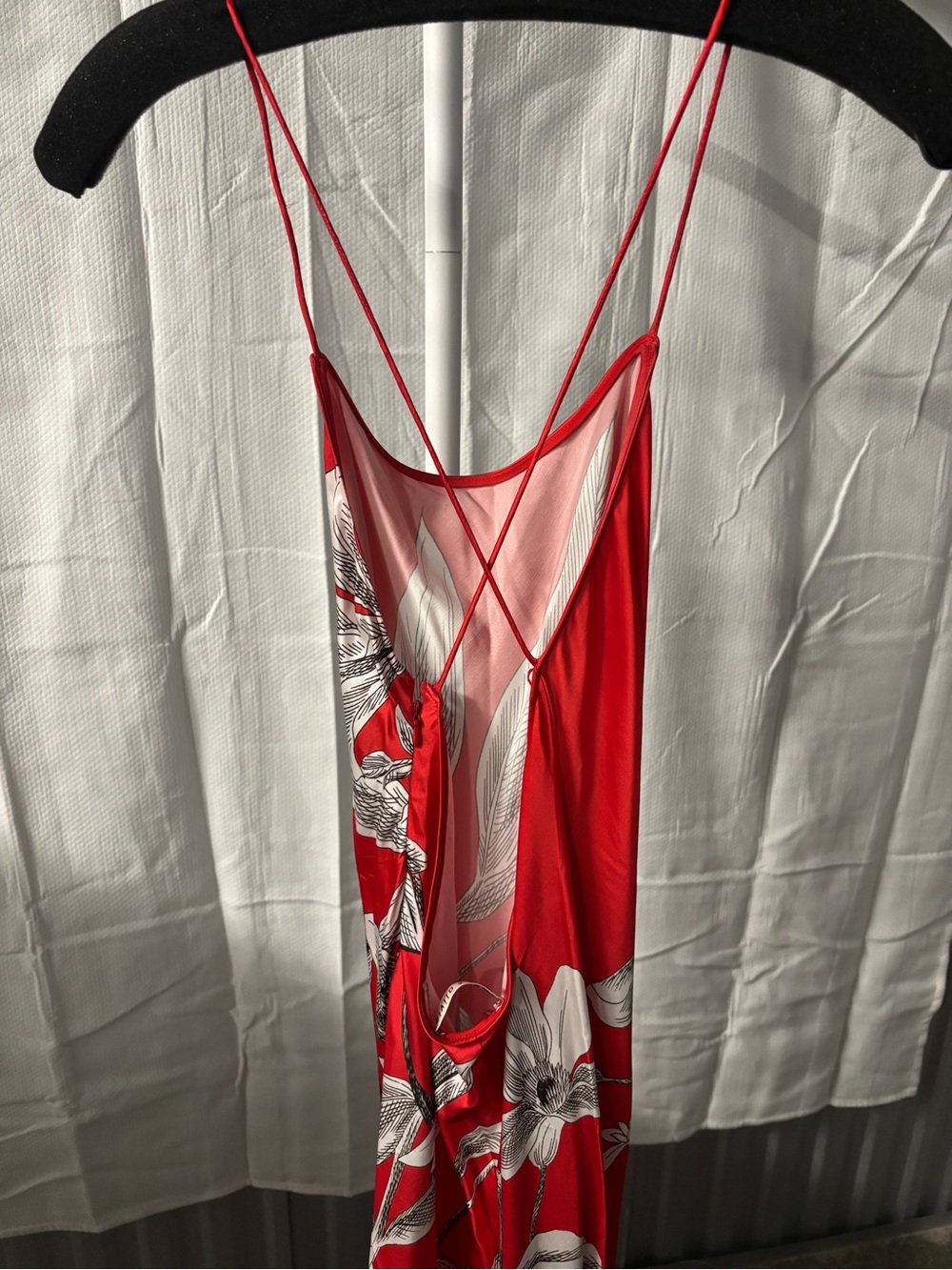 Alice + Olivia Paloma Slip Maxi Dress | Red Floral Print | Size 6 | Worn Once - Picture 6 of 8